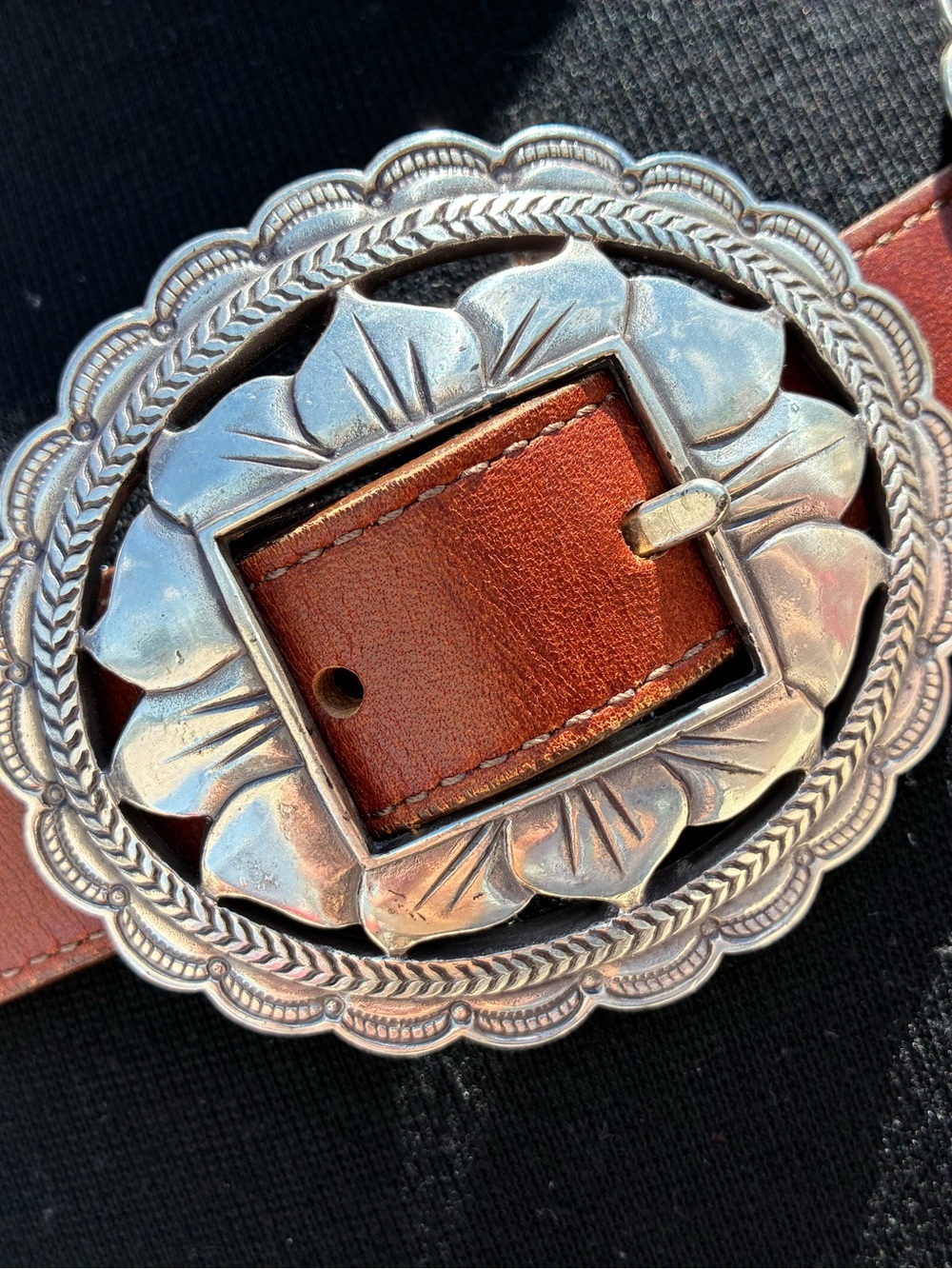 Brighton Festival Boho Western Brown Leather Concho Belt Silver-Tone Flower 1993 - Picture 3 of 6